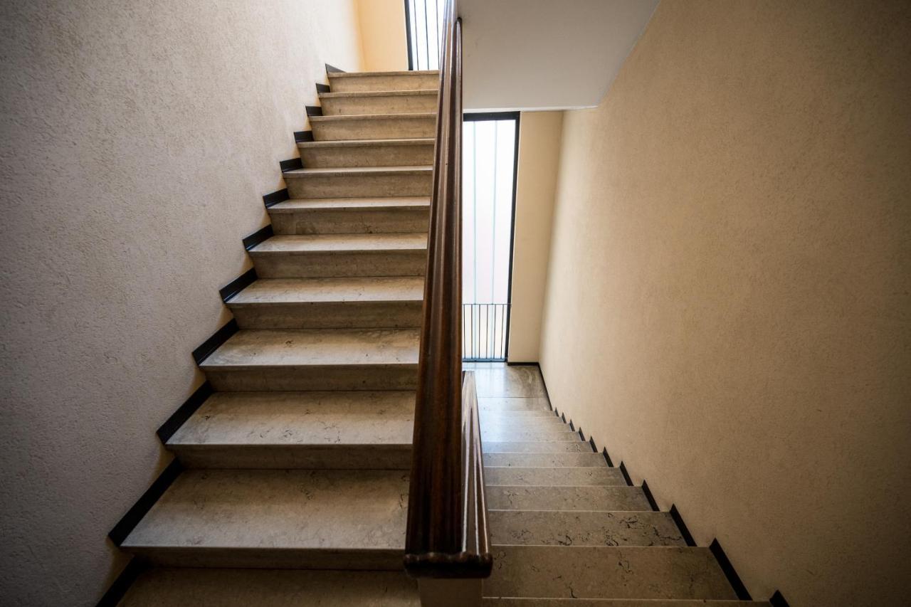 Shortmi Garibaldi Apartment Милано Екстериор снимка