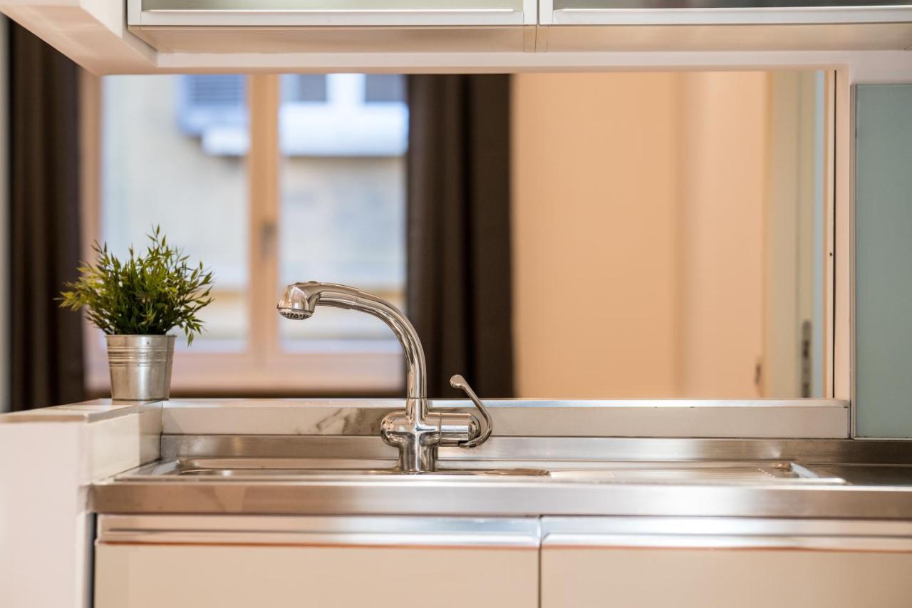 Shortmi Garibaldi Apartment Милано Екстериор снимка