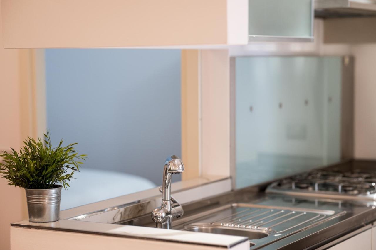 Shortmi Garibaldi Apartment Милано Екстериор снимка